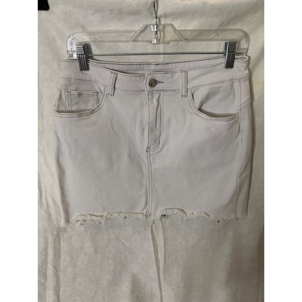 Shein White Denim MiniGrunge FairycoreCoquette Y2K Boho Raw Hem Contrast Stitch